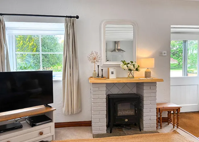 Wheatsheaf - 80021 Sawdon